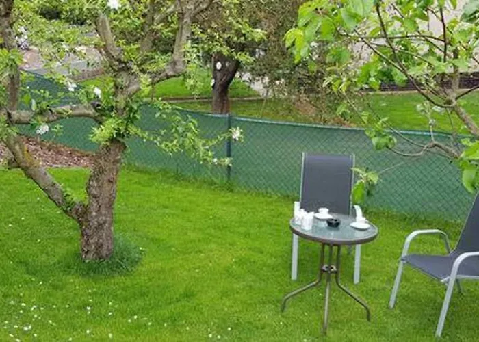 Lägenhet With Back Garden